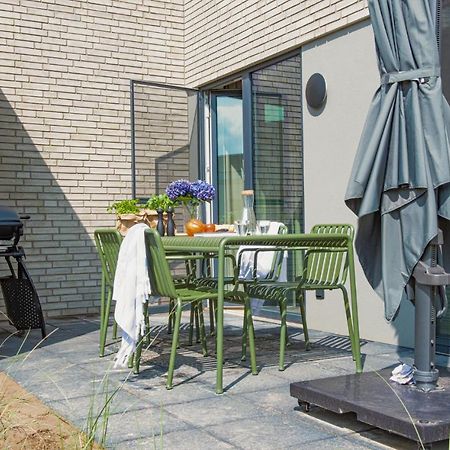 Awesome Home In Lembruch-Duemmer See With Kitchen Bagian luar foto