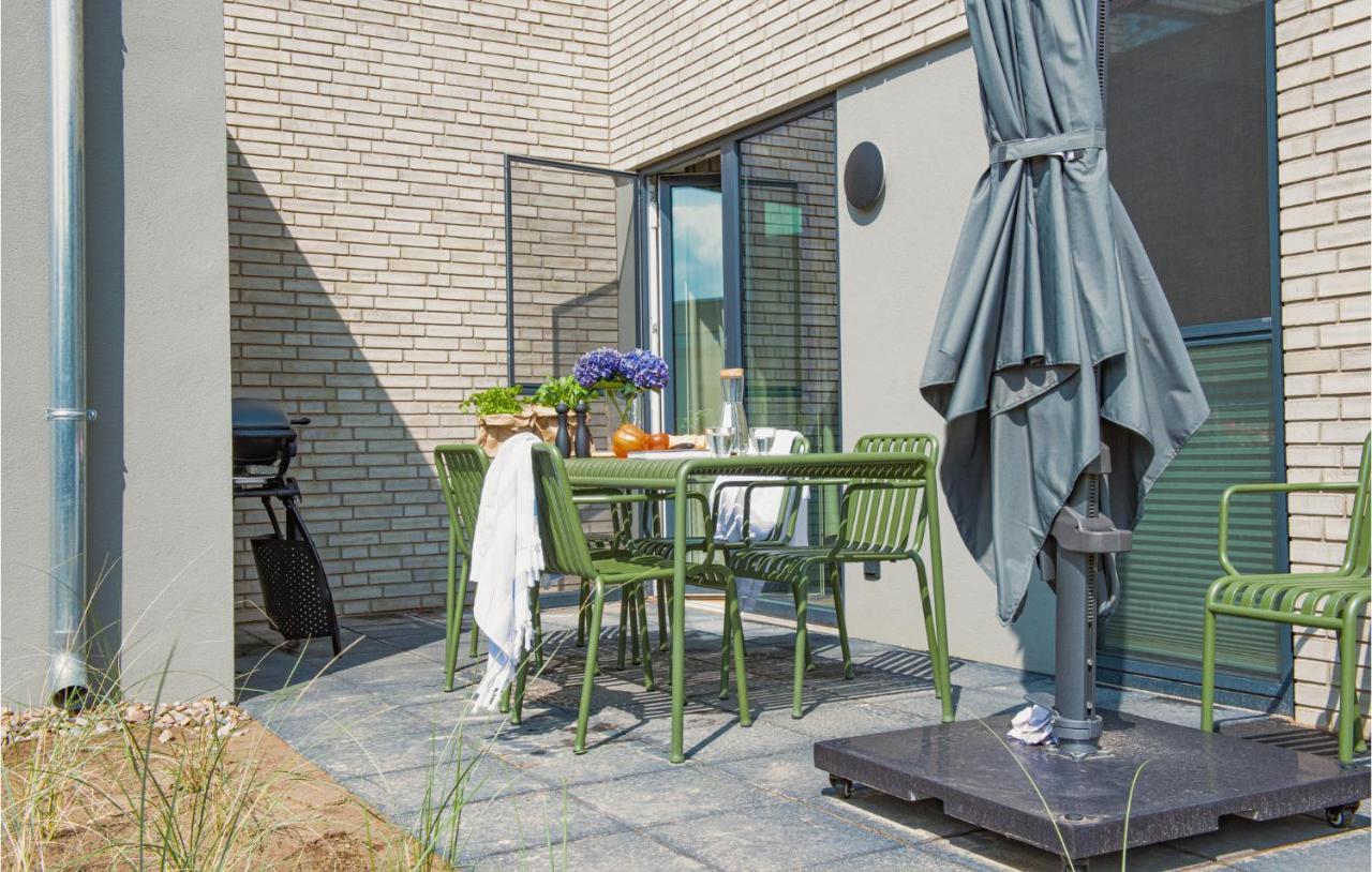 Awesome Home In Lembruch-Duemmer See With Kitchen Bagian luar foto